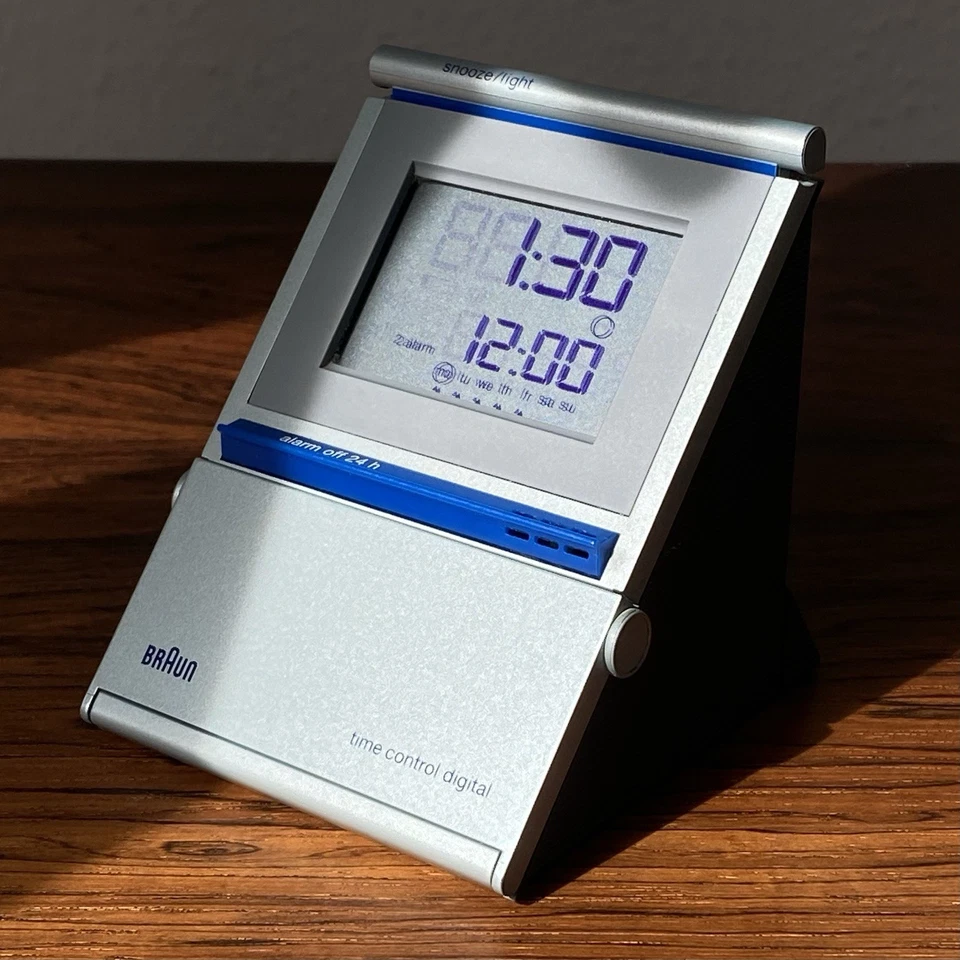 BRAUN  DB15 Time Control digital Design Funkwecker Type: 3834 - Bild 3 von 4