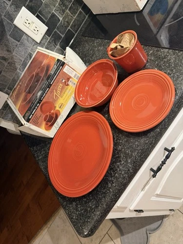 Fiesta Homer Laughlin China 4 Pc Place Setting Paprika Fiestaware Fiesta 831 334