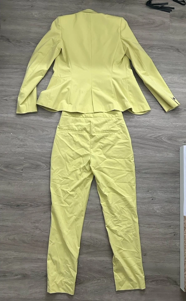 Conjunto Traje Mujer Zara Amarillo Talla 2 Foto 2 de 4