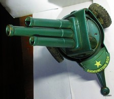 Vintage 1950s Japan Tin Toy Army Anti-Aircraft Artillery Triple Canon Trailer