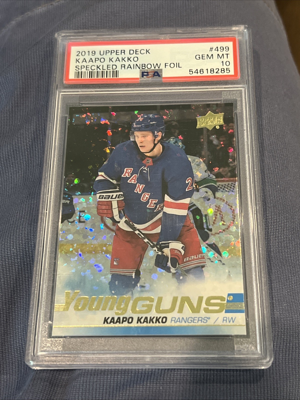 2019 Upper Deck Kaapo Kakko #499 Young Guns RC Speckled Rainbow Foil — PSA 10!