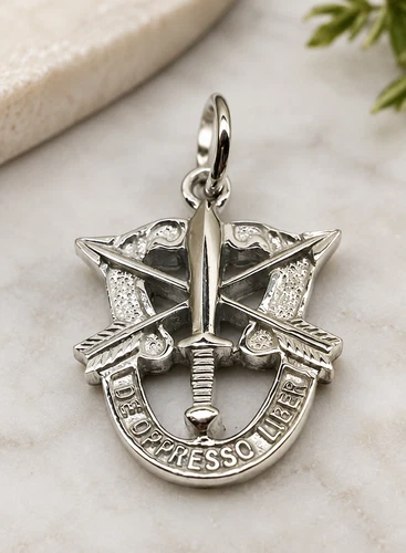 Venus Jewelry - US Special Forces Crest Necklace Pendant, NEW without tags - product listing photo
