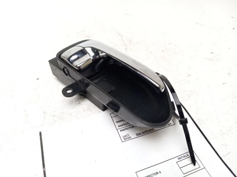 Manija de puerta interior delantera derecha Nissan Rogue 2011-2014 OEM 47447  Foto 3 de 4