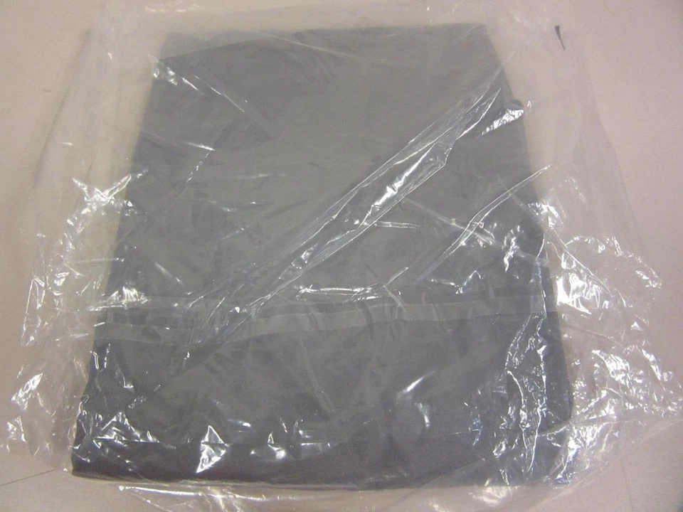 Panel Cortina Microfibra Humo Thermaback Eclipse Negro Ojal 42" x 63" Foto 4 de 4