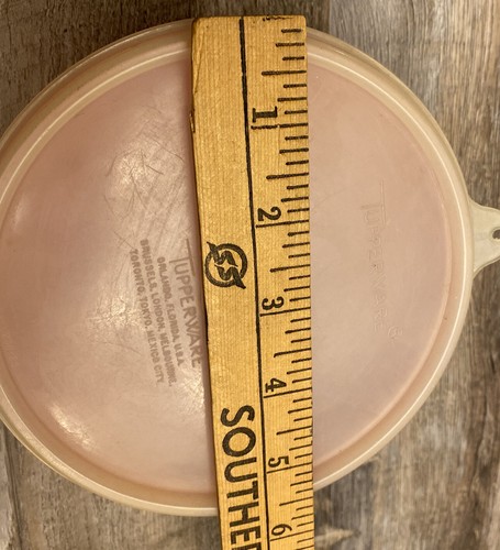 Vintage Tupperware Wondelier Bowl #233-23 & Sheer Seal 6" Diameter - Picture 5 of 7