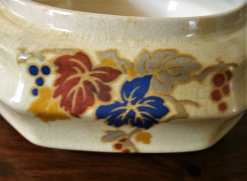 Vintage Pottery Sugar Bowl Pre. WW11 Cream with Blue/Red/Yellow & Grey Leaves 5" - Bild 4 von 7