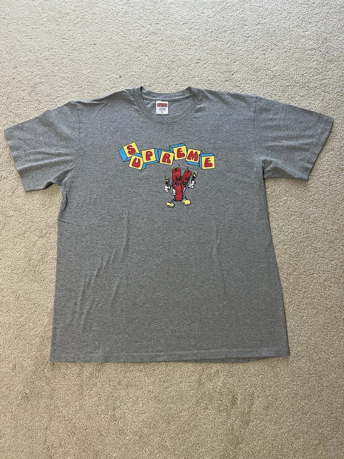 T shirt M Supreme Dynamite