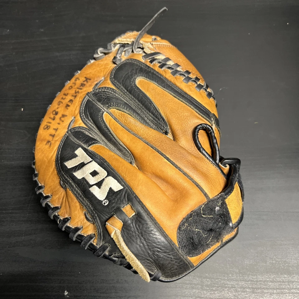 Louisville Slugger Catchers Mitt Glove TPS FP202N Right Throw - Image 3 of 3