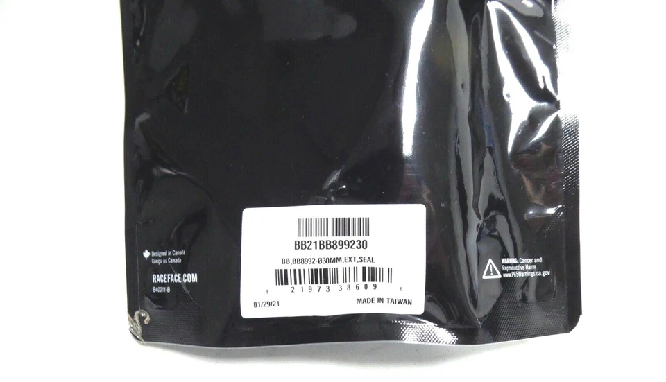 RaceFace CINCH BB92 Bottom Bracket - 92mm x 41mm, For 30mm Spindle - Image 3 of 3