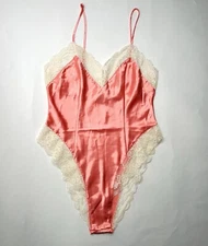 Vintage Fantasies by Morgan Taylor Lingerie Bodysuit Sz Petite Coral Lace Teddy