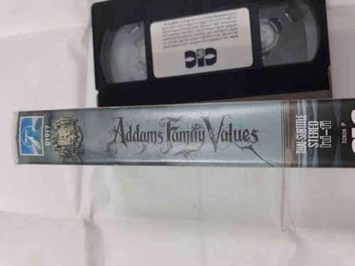 VHS Addams Family Values Adams Comedy 2 Vintage VHS Tape Movie Video - Picture 10 of 11