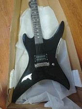 Chitarra elettrica B.C Rich nera corpo mogano tastiera palissandro pickup H
