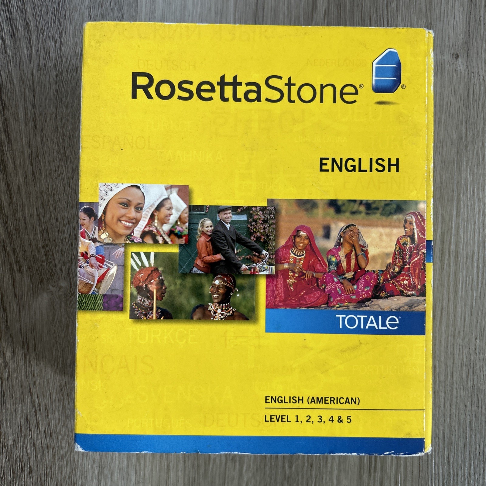 Rosetta Stone English (American) v4  Level 1-5 Set by Rosetta Stone  2014