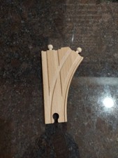 BRIO WOODEN RAILWAY V SHAPED SWITCHING TRACK COMPATIBLE WITH THOMAS