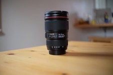 Canon 16-35mm f/4 L IS USM lens for EF Mount [Near Mint]