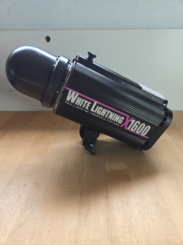 White Lightning X1600-120V Monolight Studio Flash Paul C. Buff   NO CORD