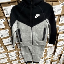 Nike Boys Dark Grey Black 2 Piece Jacket Pants Outfit Set Zip Long Sleeve Size 5