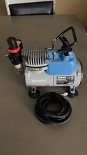 Avanti Airbrush Compressor Kit 120VAC 58 PSI Oil-Free Portable w/ Gauge Hose