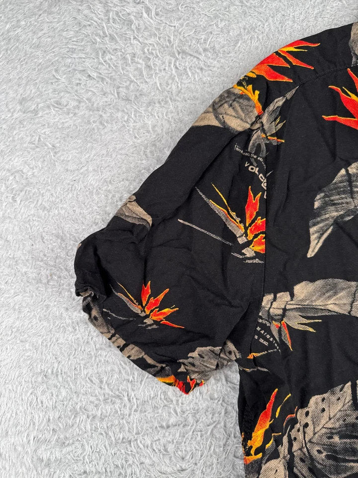 Volcom Shirt Adult Medium Black Beige Floral Bird Of Paradise Button Up Hawaiian - Image 3 of 4