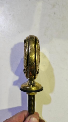 Ford Bronze Motometer. Made of bronze. It's a replica and doesn't work. - Picture 4 of 5