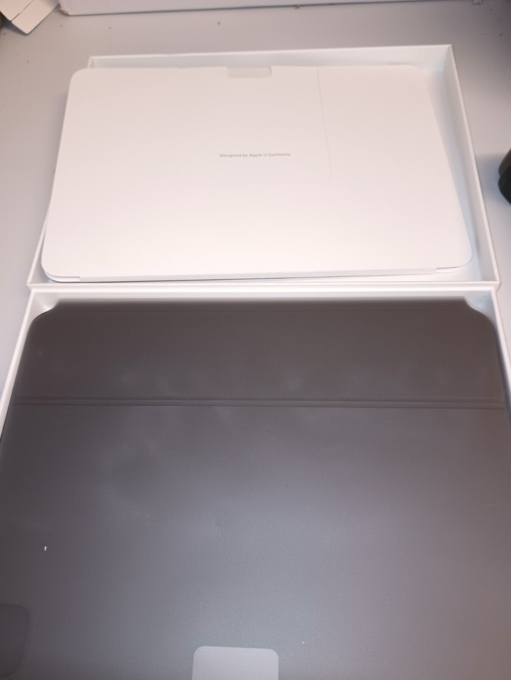 Apple Magic Keyboard (for 11Inch iPad Pro 1St or 2Nd Generation and