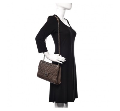 authentic CHANEL Crumpled Grained Calfskin Medium CC Crave Flap