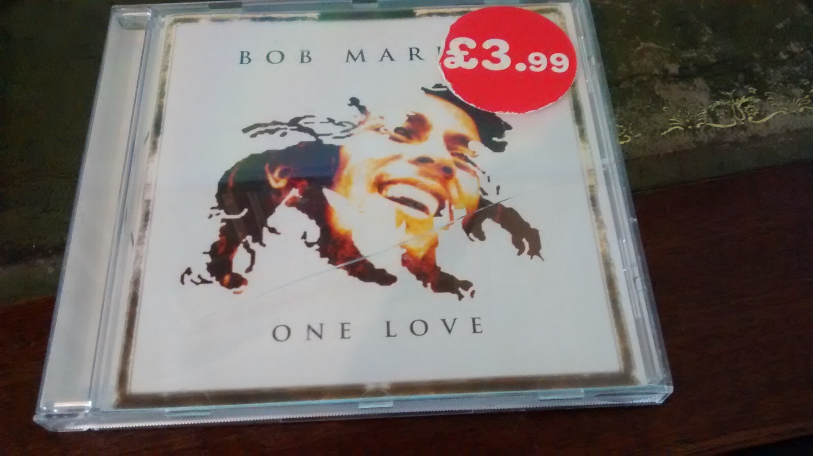 Bob Marley - One Love     CD   ( 2004) NO CASE INCLUDED