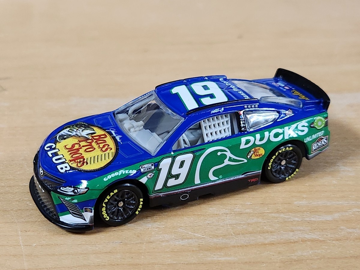 2023 #19 Martin Truex Jr. Bass Pro Ducks Unlimited 1/64 Advent