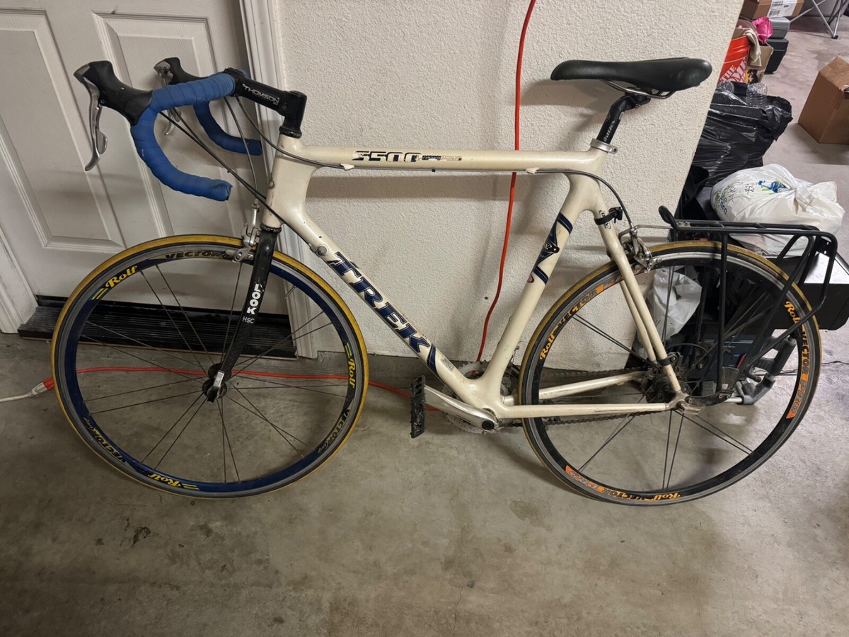 teck 550 road bike white and blue Trek 5500 Road bike -Frame 