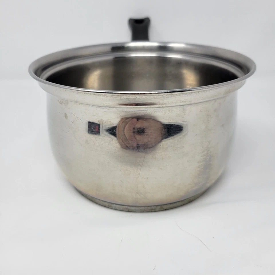 Cacerola Belgique de acero inoxidable con mango negro 1 Qt sin tapa Foto 3 de 4