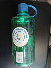 Nalgene Water Bottle 32 fl oz Narrow Mouth - Pastel Green, Recycled Plastic