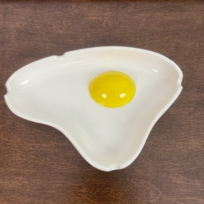 Sunny Side Up Fried Egg Ashtray by Canna Style
