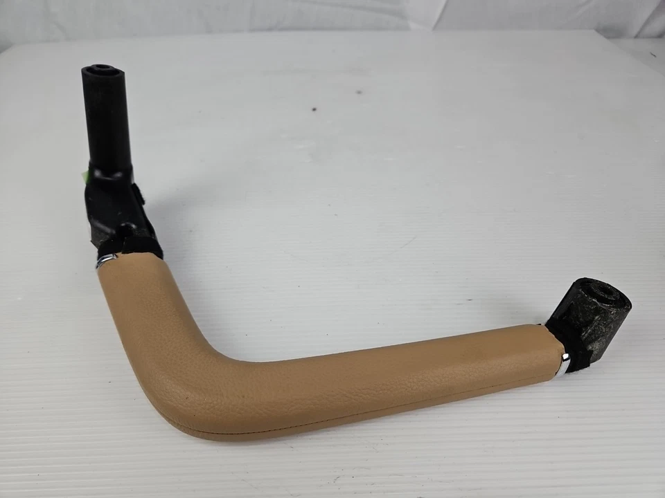 11-18 Porsche Cayenne 958 Panel de puerta trasera delantera izquierda Tirador Manija OEM Foto 2 de 2