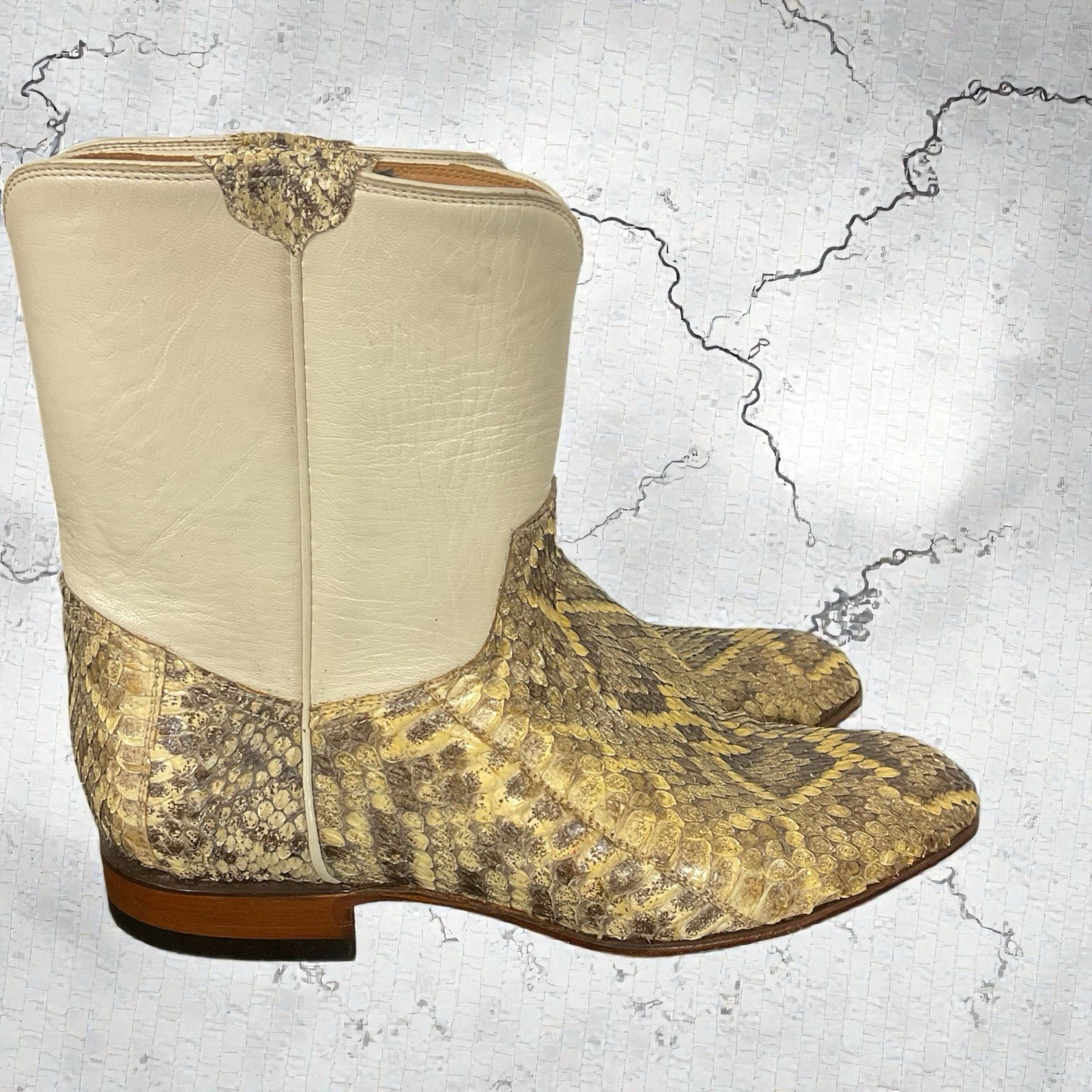 LUCCHESE CLASSIC EASTERN DIAMONDBACK RATTLESNAKE … - image 2