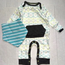 CLOUD ISLAND 2 piece set white/gray/aqua GEOMETRIC motif size NEWBORN
