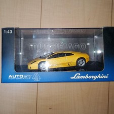 Lamborghini minicar made by AUTOart 1/43 Lamborghini Huracan