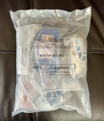 Transformers Botcon 2012 Transformers: Invasion Bag Set Complete