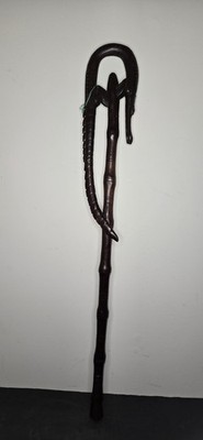 Vintage Hand Carved Wood Walking Stick Cane CROCODILE Made in Papua New Guinea