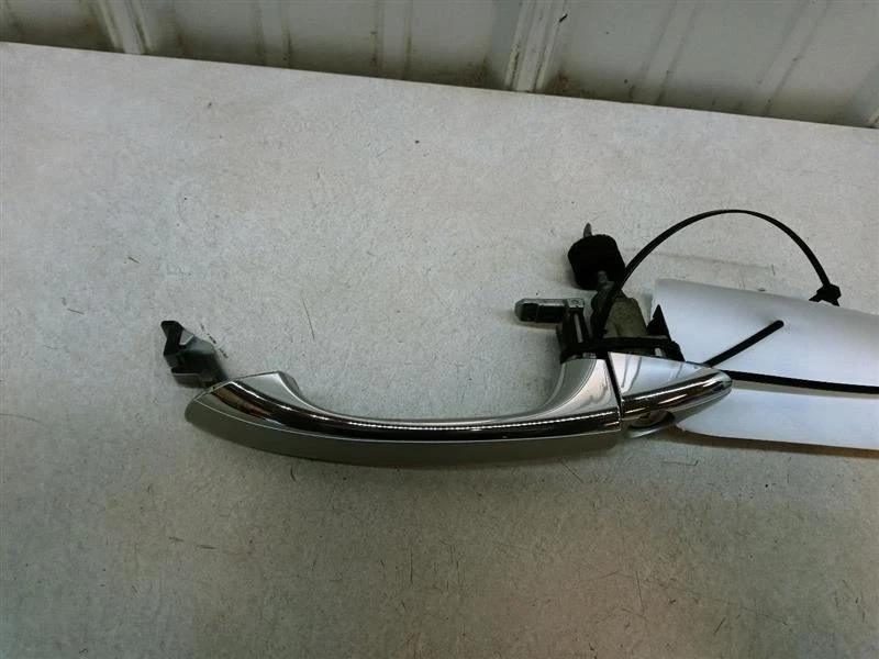 2003-2009 MERCEDES BENZ COUPE CLK500 DRIVER LEFT DOOR HANDLE OEM - Image 2 of 4