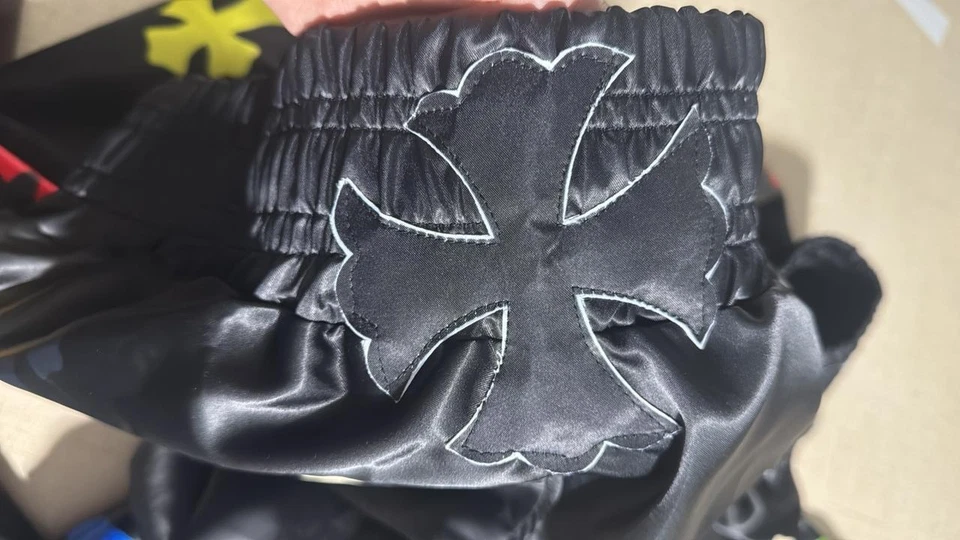 Corto de Boxeo Corazón Cromo Hecho a Medida Nueva Llegada Sin Ganar Sin Subvención Foto 2 de 2