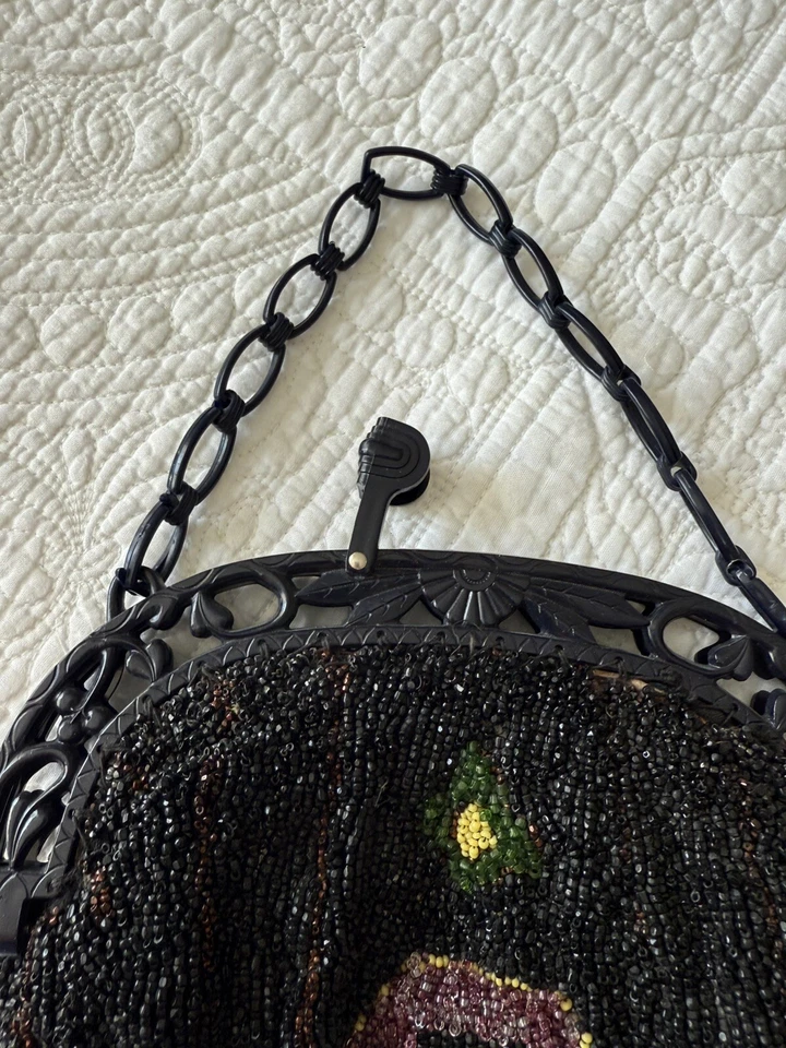 1930s ART DECO Hand Beaded Evening Bag. Bakelite Frame & Chain. USA, Antique - Image 4 of 4