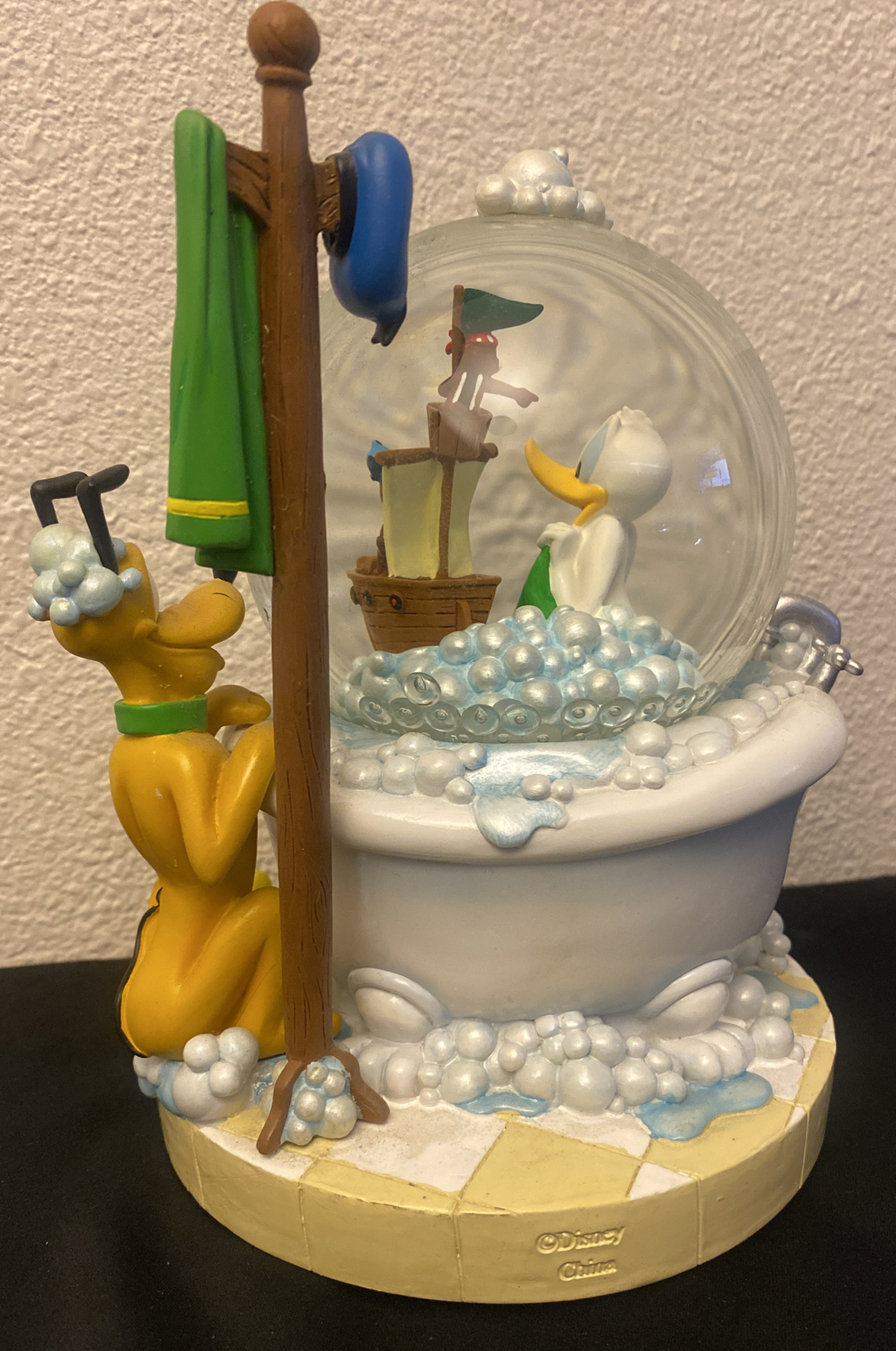 Disney Bathtub Bubbles Musical Snow Globe Donald Goofy Chip N Dales eBay