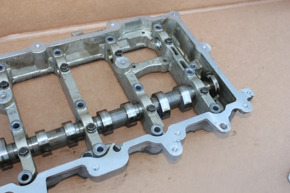 Árbol de levas OEM CON ÁRBOL DE LEVAS SOPORTE MONTAJE CARCASA PARA HYUNDAI ELANTRA 2.0 2017 Foto 3 de 4