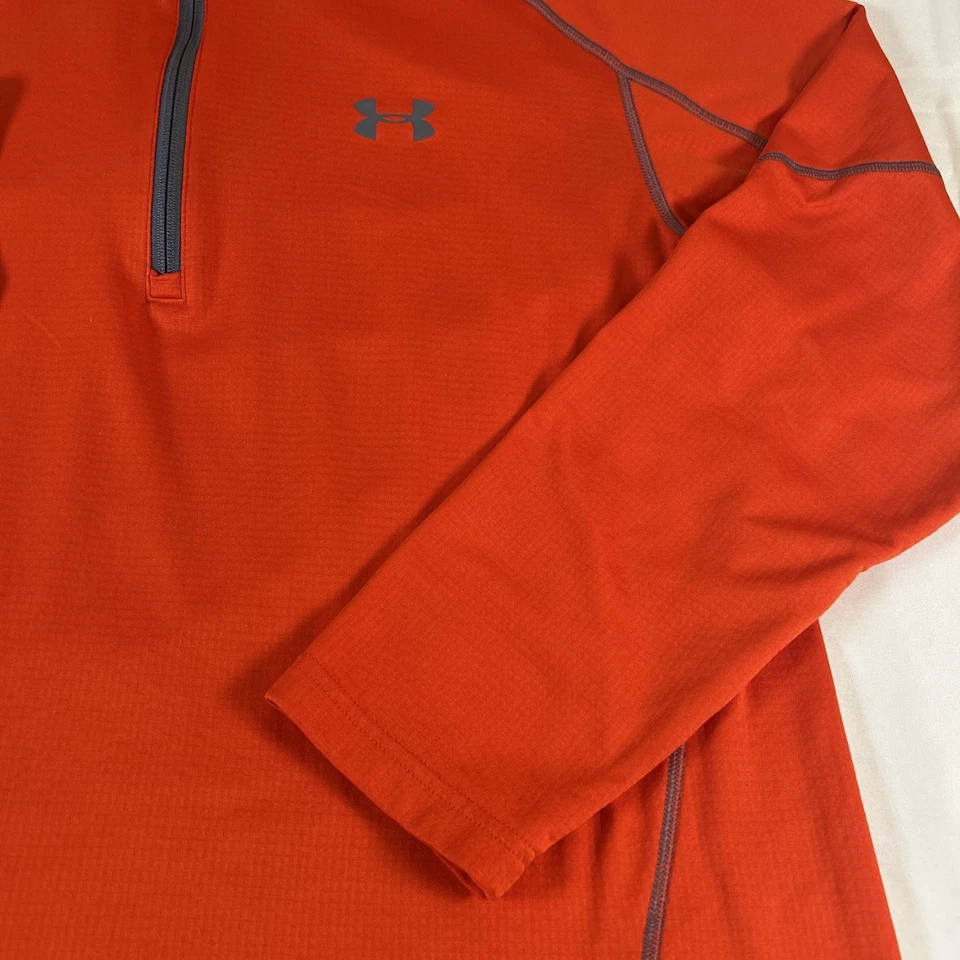 Under Armour Coldgear masculino ajustado 1/4 zíper, TAMANHO: 2XL, laranja com detalhes cinza, L/SLV. - Imagem 3 de 4