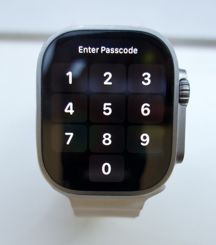 APPLE WATCH ULTRA 1ÈRE GÉNÉRATION A2622 49 MM TITANE ET CÉRAMIQUE GPS LTE AVEC BRACELET SPORT