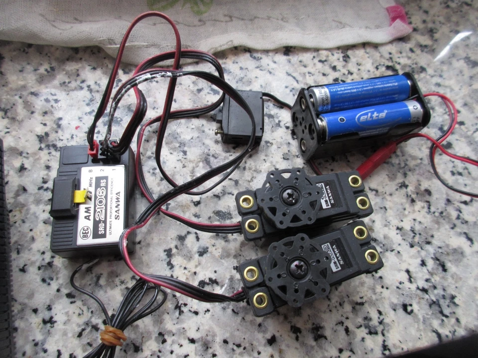 Trancemitter SANWA DASH SP 2 canali Redio Control - Imagen 4 de 4
