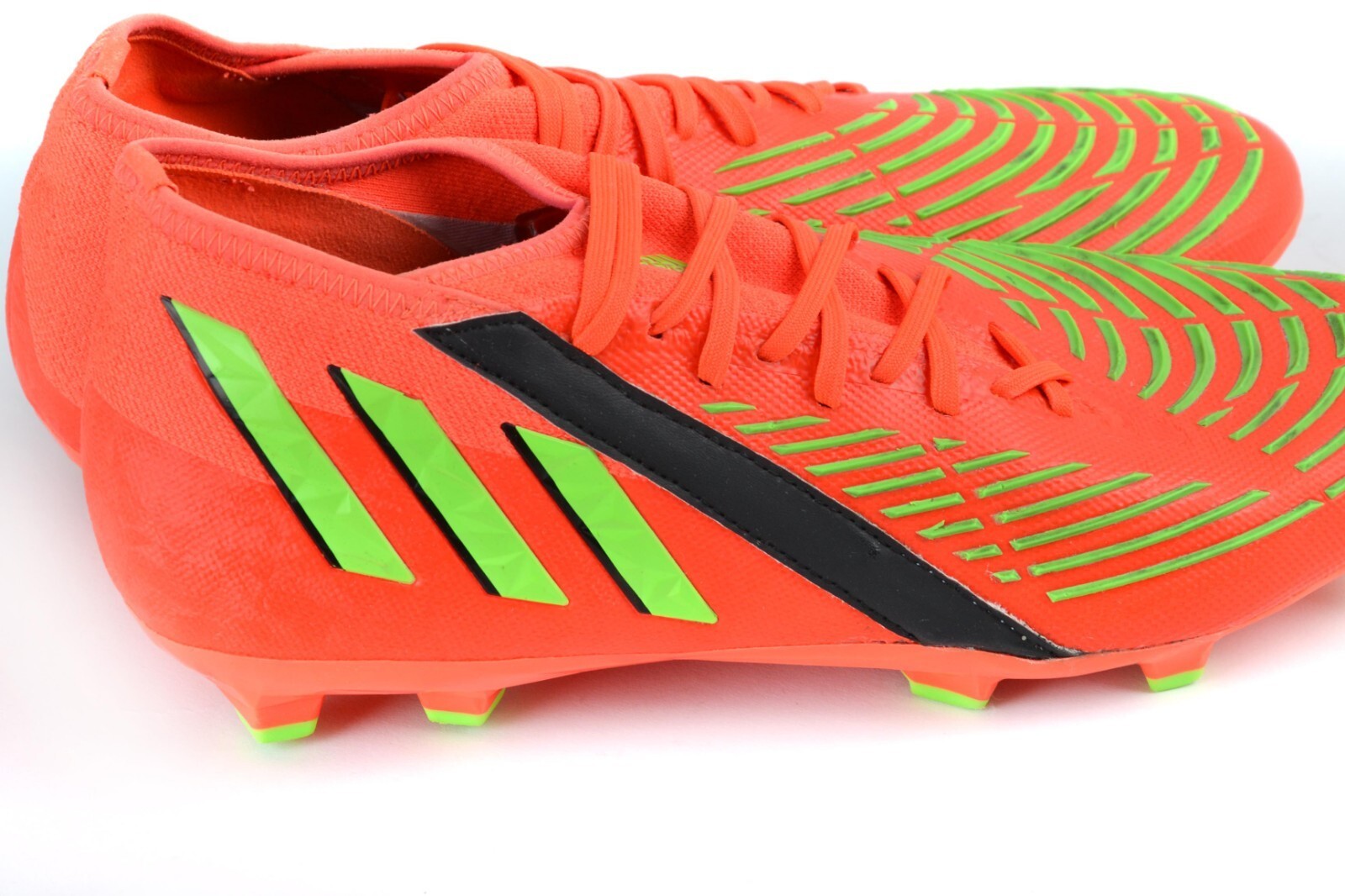 ADIDAS PREDATOR EDGE.2 FG FOOTBALL BOOTS GW1009 2022 SIZE UK 11 MEN thumbnail 3