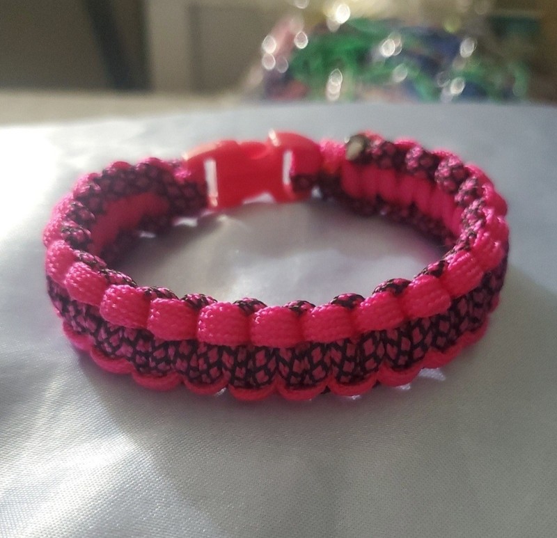 Pink/Black Paracord Bracelet Adjustable Nylon 9in 550lb 2-Strand Buckle