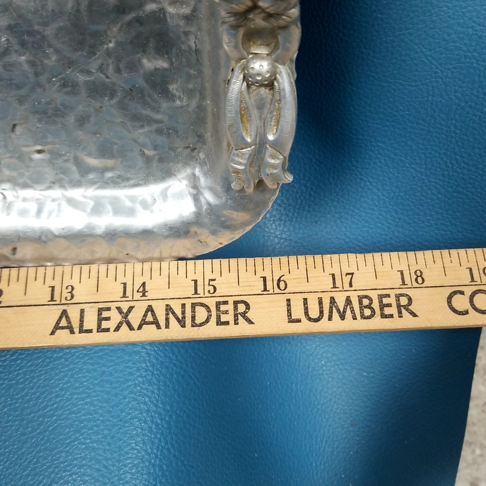 VTG MCM Hammered Aluminum Serving Tray Etched Tulips Floral Bow Handles