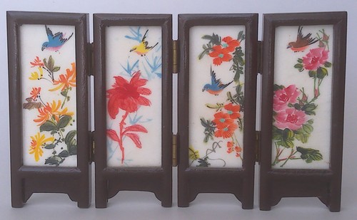 Doll House Room Divider - Picture 5 of 5